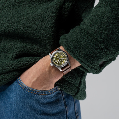 カーキ フィールド Auto 42 mm
