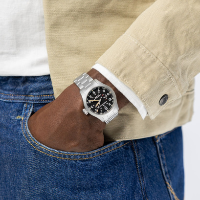 カーキ フィールド Mechanical Power Reserve