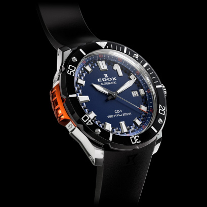 クロノオフショア1 ベゼルロック デイト オートマティック