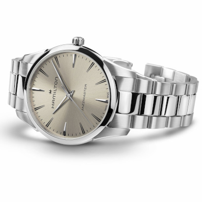 ジャズマスター クォーツ